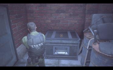 Chris: Wearing code-named Veronica clothing to replace Leon