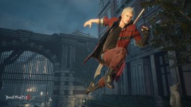 Nero Dante style coat