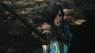 V's blue and gold costume