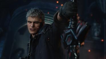 The Royal Guard sword replaces the Red Queen