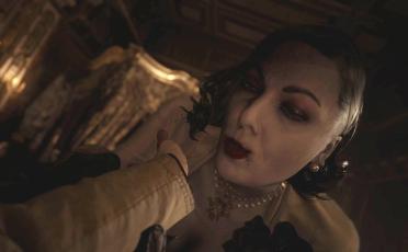 Mrs. Dimitrescu-No Hat