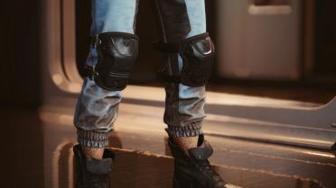 V's knee and elbow pads