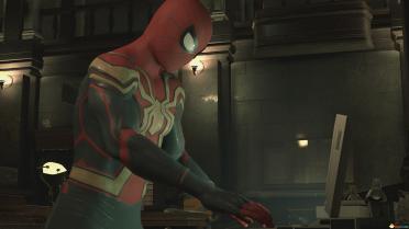 Spider-Man Hybrid Suit