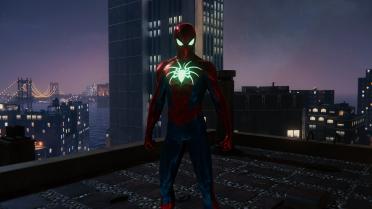 MK IV suit with bright spider and eyes