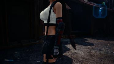 LeatherGloves over Tifa's weapon