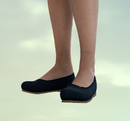 Young Luna Black Shoes