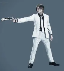 White Noir Leon