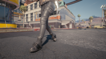 V-Spiked Boots