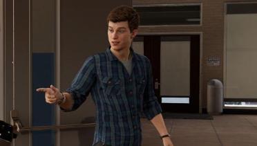 Peter Parkers Blue Shirt - Green Shirt Fix